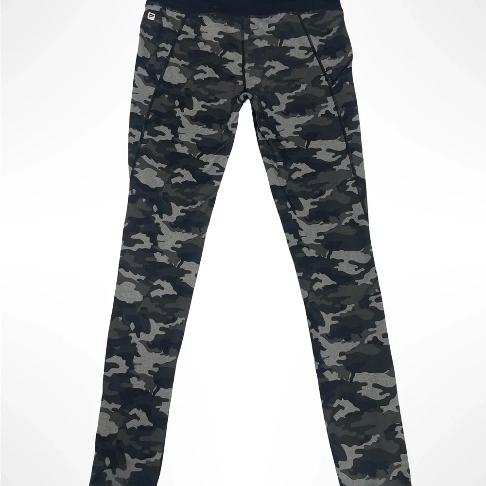 Fabletics street camo leggings size‎ medium